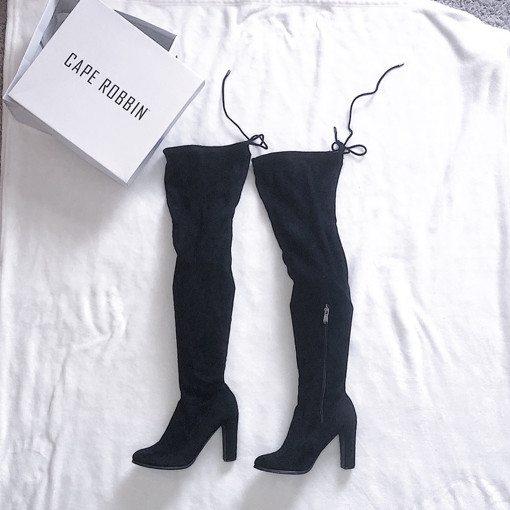 Beautiful pair of over the knee boots